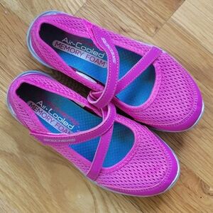 Skechers Pink washable shoes size 12